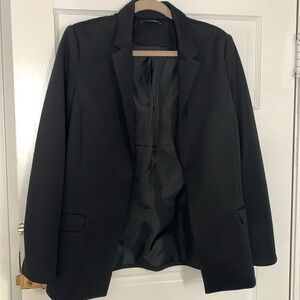 T Tahari black blazer